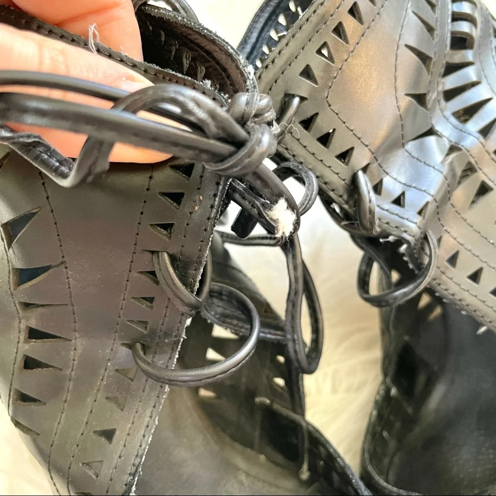 Jeffrey Campbell Black Rodillo Laser Cut Wedges Sz 6.5 - Picture 10 of 11